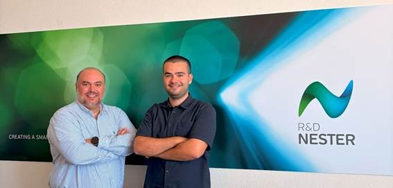 Nuno Bonacho com o mentor do estágio Ricardo Pastor
